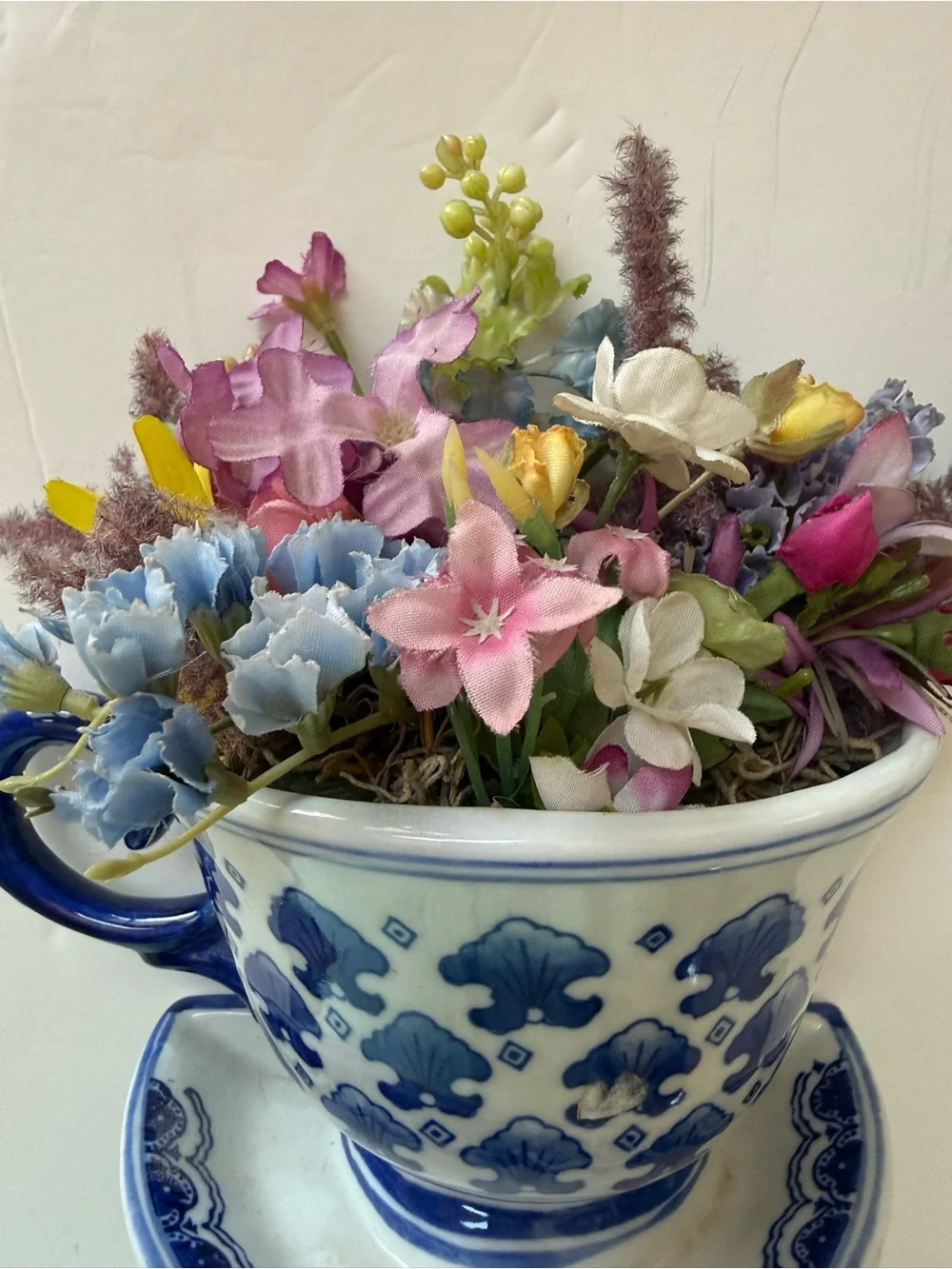 Silvestri Stoneware Ceramic Teacup Wall Pocket Blue & White Chinoiserie Vintage